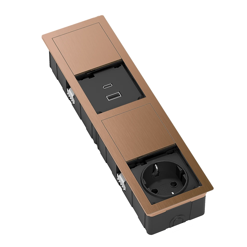 versahit-mono-combi-1-presa-schuko-usb-tipo-a-usb-tipo-c-rame-aperto.webp