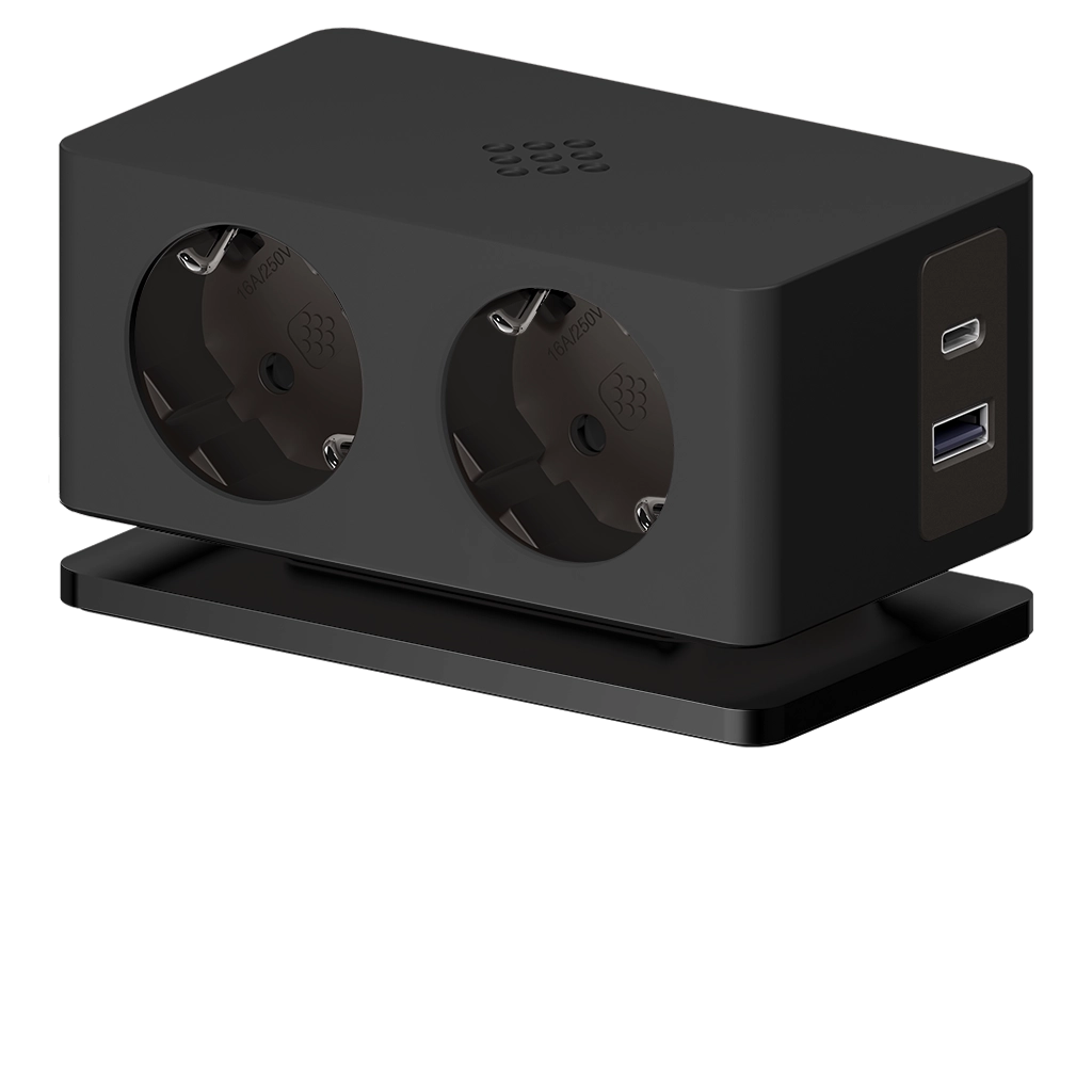 versaq-2-prese-schuko-nero-base-nera-usb-tipo-a-usb-tipo-c.webp