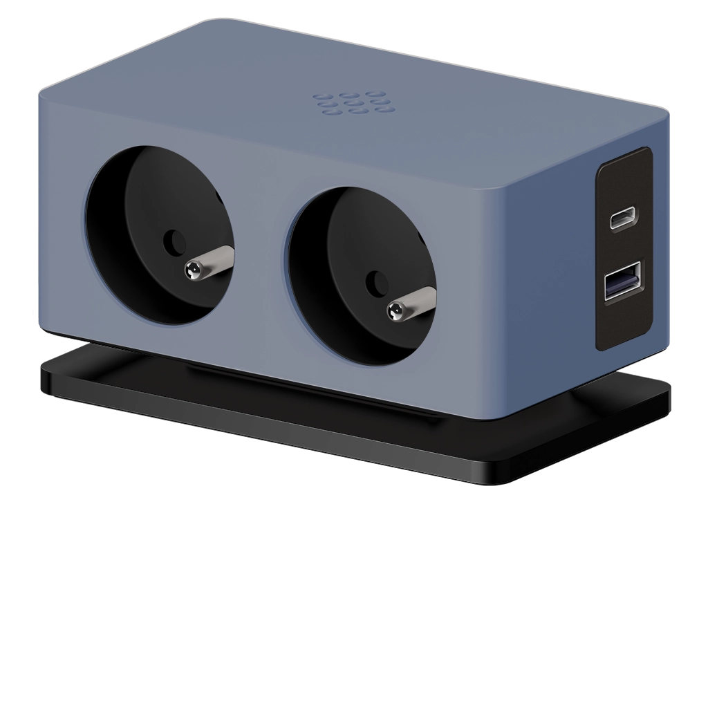 versaq-2-prese-francia-blu-base-nera-usb-tipo-a-usb-tipo-c.webp
