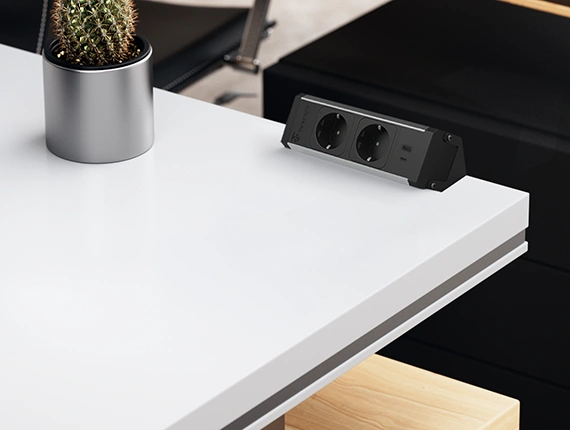 VersaDesk